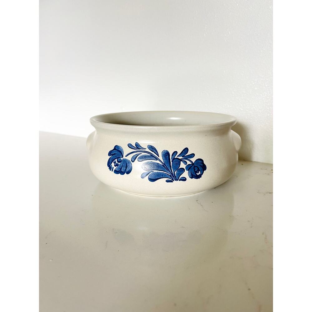 Vtg Pfaltzgraff Yorktowne Blue Stoneware 2qt Casserole Dish Pennsylvania Dutch - Picture 4 of 6